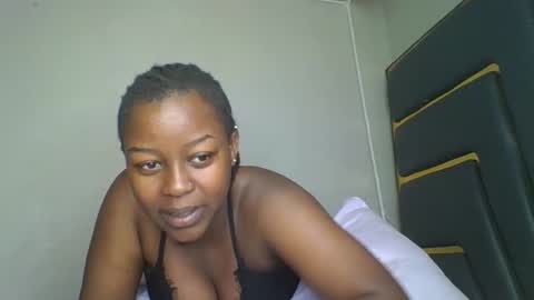 shinabae5 online show from 12.02.25