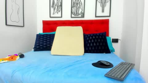 Snapshot of shira_sexylove chatting on 12.29.24 shira_sexylove online show from 12.29.24