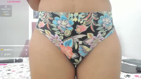 Snapshot of shira_sexylove chatting on 10.16.25 shira_sexylove online show from 10.16.25