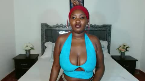 Snapshot of shiratie chatting on 05.17.26 Shirat online show from 05.17.26
