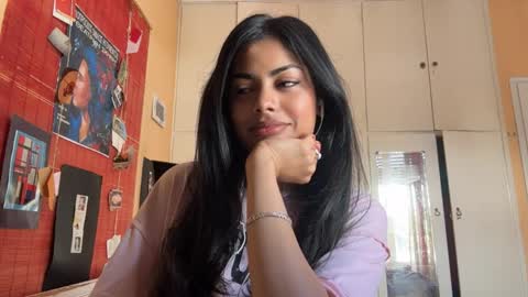 Snapshot of shirleendurrah chatting on 04.22.26 Karin online show from 04.22.26
