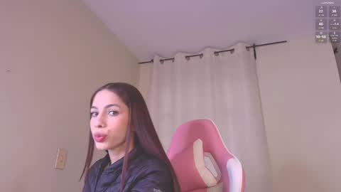  kendal  online show from 12.22.25