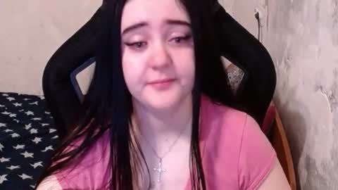 Snapshot of show_for_you chatting on 12.04.24 show_for_you online show from 12.04.24