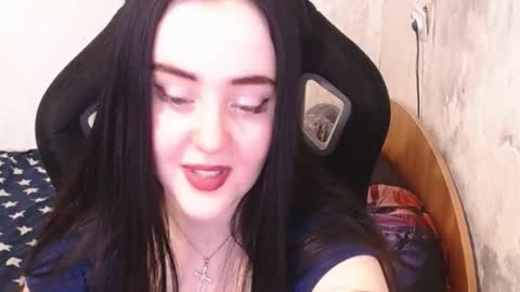 Snapshot of show_for_you chatting on 01.21.25 show_for_you online show from 01.21.25