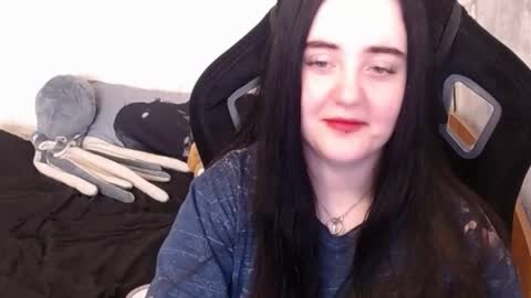 Snapshot of show_for_you chatting on 03.06.25 show_for_you online show from 03.06.25