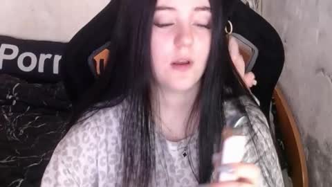 Snapshot of show_for_you chatting on 10.16.25 show_for_you online show from 10.16.25