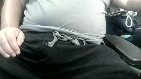 Snapshot of show_off_89 chatting on 11.19.25 show_off_89 online show from 11.19.25