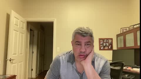 Chicago Guy online show from 09.18.25