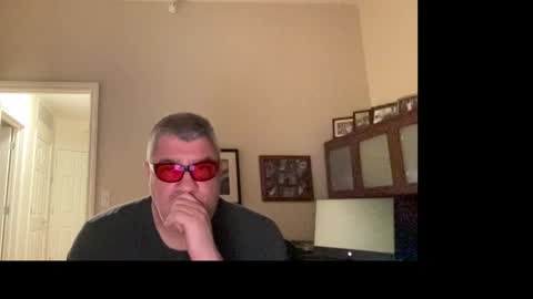 Chicago Guy online show from 04.11.26