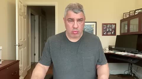 Chicago Guy online show from 04.11.26