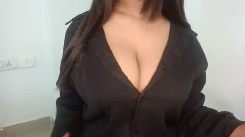 shreya_07 online show from 06.18.26