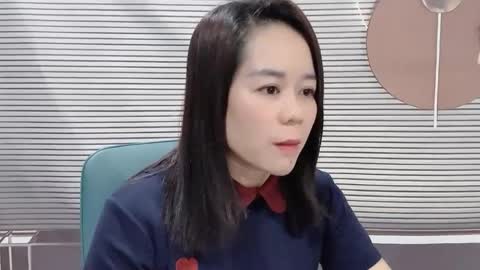 Snapshot of shshiko chatting on 05.18.26 Hua yi online show from 05.18.26