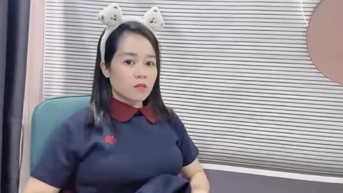 Snapshot of shshiko chatting on 05.19.26 Hua yi online show from 05.19.26