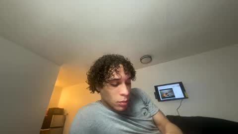 Snapshot of shurthingxx chatting on 01.28.25 shurthingxx online show from 01.28.25