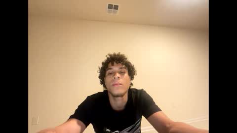 Snapshot of shurthingxx chatting on 02.18.25 shurthingxx online show from 02.18.25