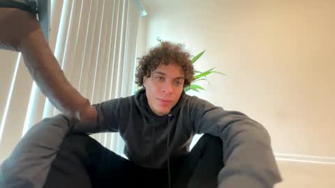 Snapshot of shurthingxx chatting on 02.24.25 shurthingxx online show from 02.24.25