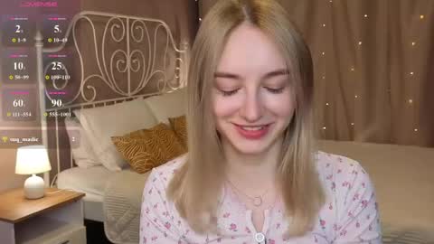 Snapshot of shy__polly chatting on 05.20.26 Polly online show from 05.20.26