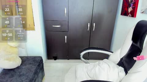 Nahomy online show from 04.01.26