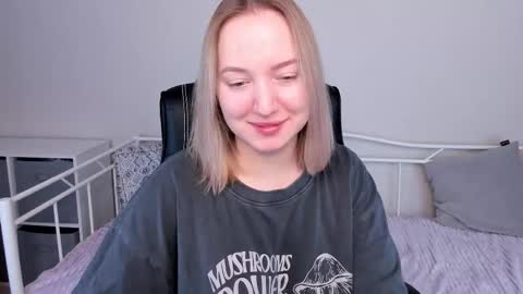 Snapshot of shy_annacutie chatting on 02.20.25 Anna online show from 02.20.25