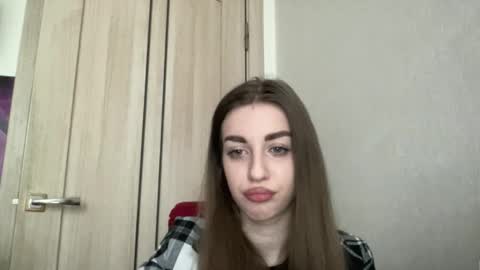 Snapshot of shy_cute07 chatting on 11.13.25 shy_cute07 online show from 11.13.25