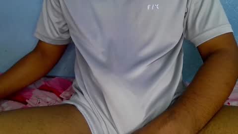 Snapshot of shy_eyes_ chatting on 12.06.24 shyeyes online show from 12.06.24