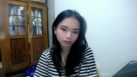 Snapshot of shy_innocent_girl chatting on 07.05.26 shy_innocent_girl online show from 07.05.26
