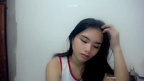 Snapshot of shy_innocent_girl chatting on 07.15.26 shy_innocent_girl online show from 07.15.26