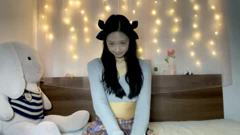 Snapshot of shy_pink_doll chatting on 05.22.26 shy_pink_doll online show from 05.22.26