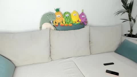 Anna online show from 12.04.24