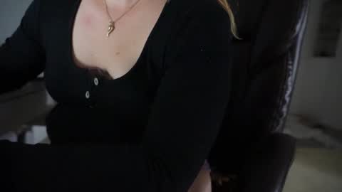 bella online show from 09.11.25