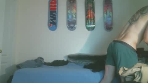 shyboyhugecum2020 online show from 05.09.26