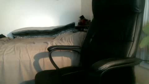 shyboyhugecum2020 online show from 06.22.26