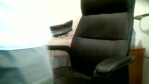 shyboyhugecum2020 online show from 06.30.26