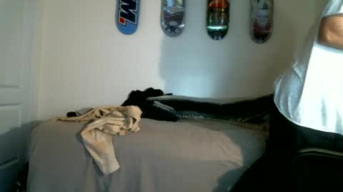shyboyhugecum2020 online show from 07.01.26