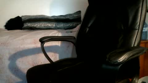 shyboyhugecum2020 online show from 07.23.26