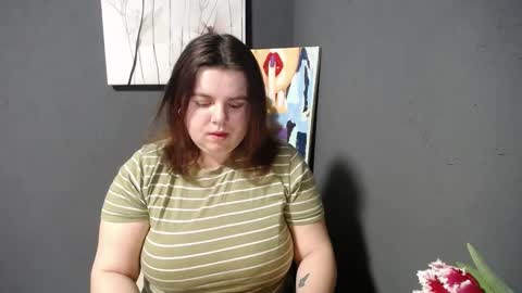 Snapshot of shyness_girl chatting on 03.08.25 Bethany online show from 03.08.25