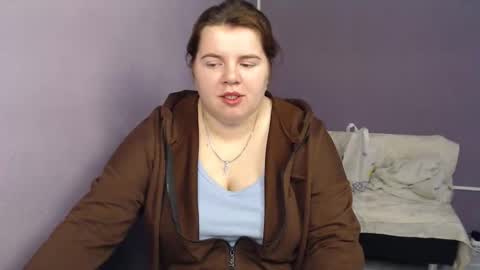 Snapshot of shyness_girl chatting on 09.29.25 Bethany online show from 09.29.25