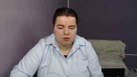 Snapshot of shyness_girl chatting on 10.10.25 Bethany online show from 10.10.25