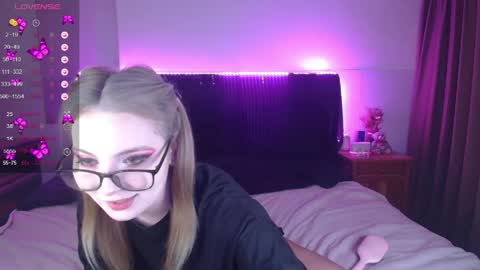Snapshot of shysweetrish chatting on 06.05.26 shysweetrish online show from 06.05.26