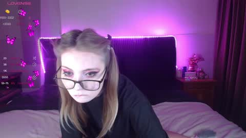 Snapshot of shysweetrish chatting on 06.29.26 shysweetrish online show from 06.29.26