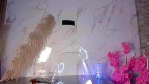 . online show from 02.04.26