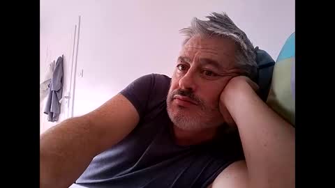 Snapshot of sibemolx chatting on 10.15.25 sibemolx online show from 10.15.25