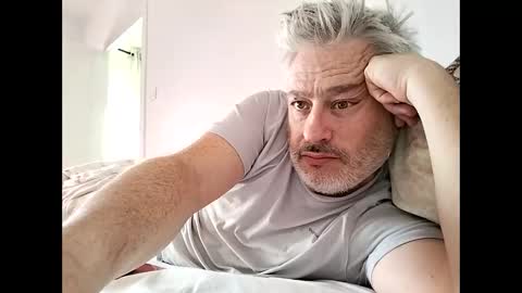 Snapshot of sibemolx chatting on 10.28.25 sibemolx online show from 10.28.25