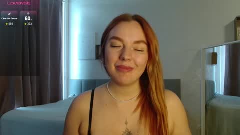 Snapshot of siberian_girl_ chatting on 02.19.26 Eva online show from 02.19.26