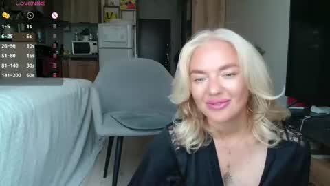 Snapshot of siberian_girl_ chatting on 07.02.26 Eva online show from 07.02.26