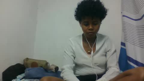 Snapshot of sidelinez chatting on 05.14.26 sidelinez online show from 05.14.26