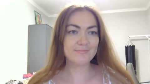 Snapshot of sidneyfarmer chatting on 08.08.26 SidneyFarmer online show from 08.08.26