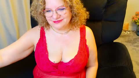 Snapshot of sidnney chatting on 05.14.26 sidnney online show from 05.14.26