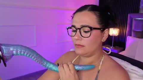 Snapshot of sienarosewood chatting on 07.24.26 Siena Rosewood online show from 07.24.26
