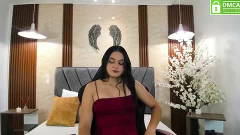 Sienna online show from 05.20.26